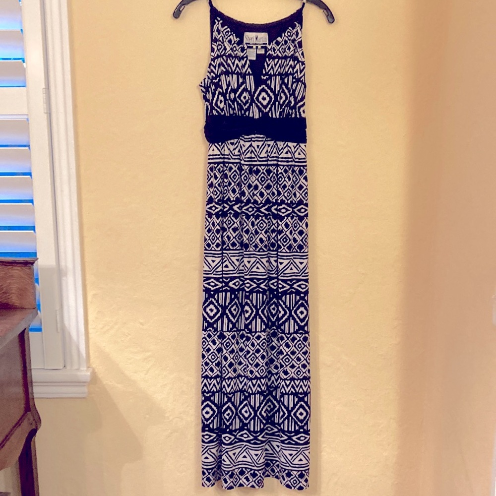 Sheri Martin New York Black and White Geometric Print Maxi Dress